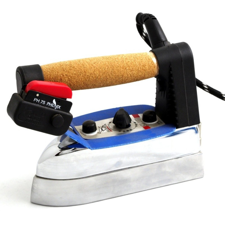 Żelazko Slim elektryczno-parowe z osłoną przeciwoparzeniową, wąskie